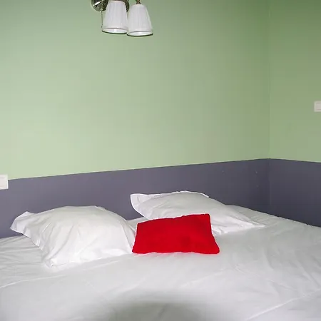 酒店 Des Voyageurs Chef-Boutonne